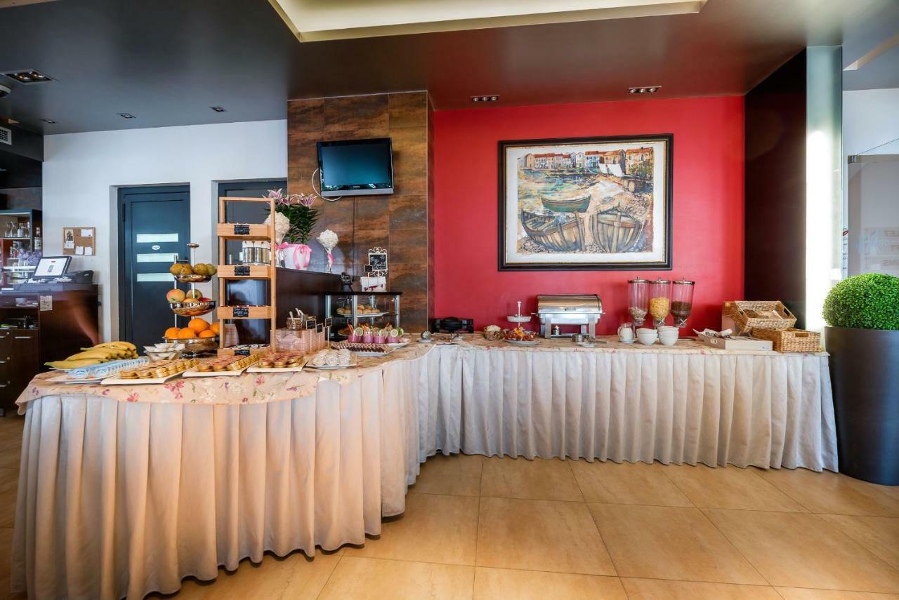 Hotel Maritimo Μακάρσκα Εξωτερικό φωτογραφία